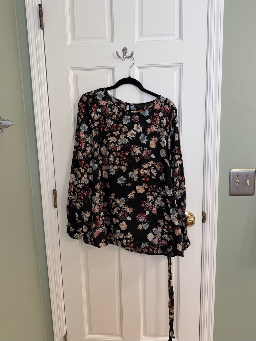 Halogen Black Floral Long-Sleeve Blouse